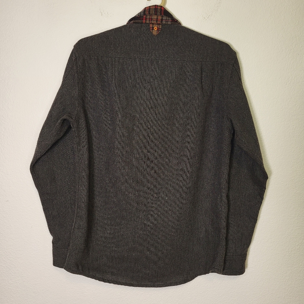 Roark Nordsman Long Sleeve Wool Blend Flannel size Medium - Picture 2 of 7